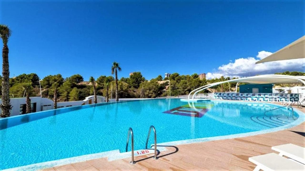 Apartamentos Sunset Waves By Sonneil Rentals Benidorm Luaran gambar