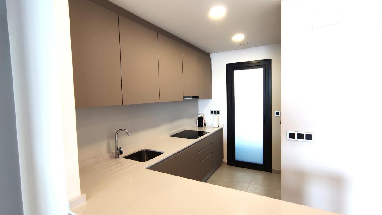 Apartamentos Sunset Waves By Sonneil Rentals Benidorm Luaran gambar